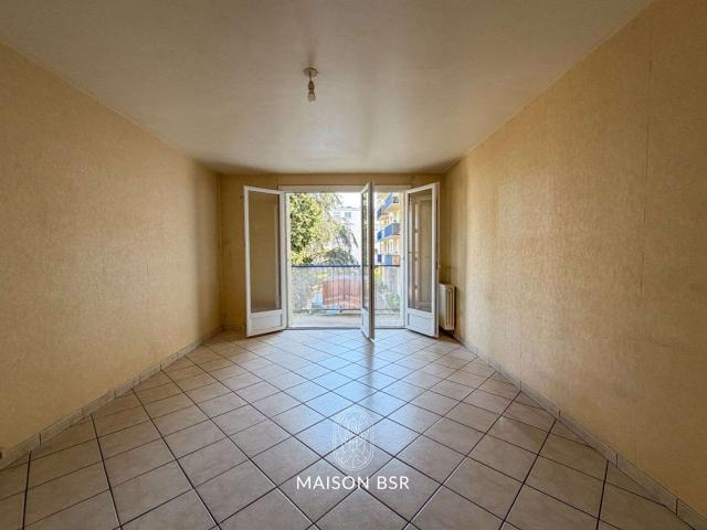 Vente appartement 4 pièces Nantes Rond Point de Paris Blanche de Castille 44