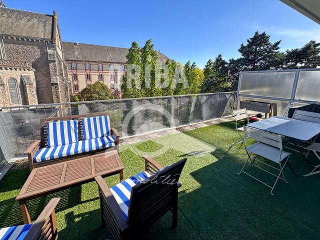 Vente appartement 4 pièces Nantes Rond Point De Rennes 44