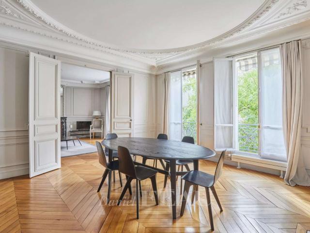 Vente appartement 4 pièces Paris 7e 75