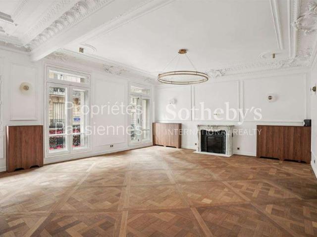 Vente appartement 4 pièces Paris 8e 75