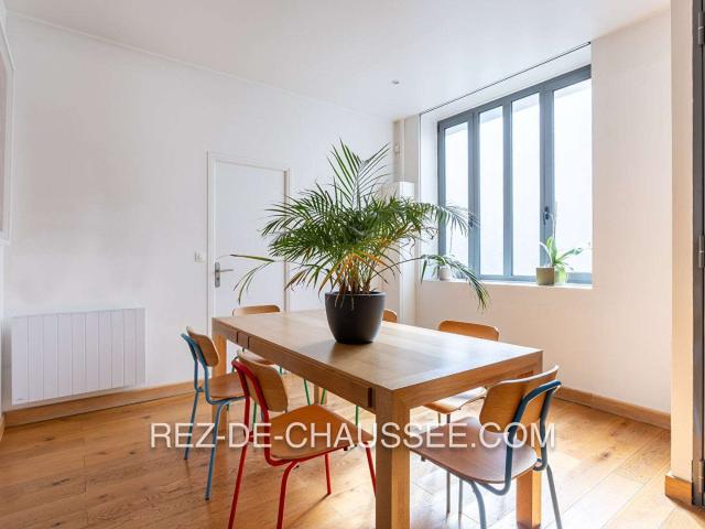 Vente appartement 4 pièces Paris 11e 75