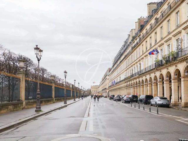 Vente appartement 4 pièces Paris 1er 75