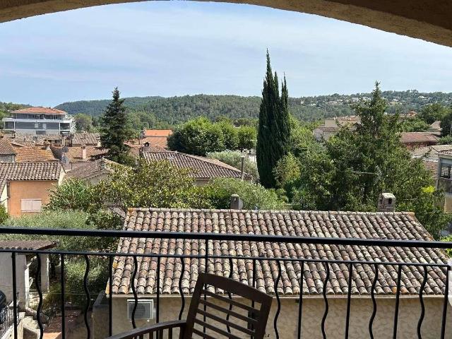 Vente appartement 4 pièces Peymeinade 06