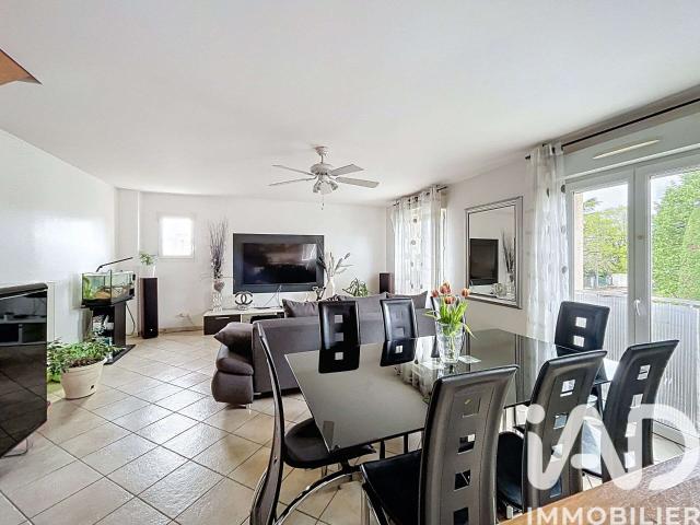 Vente appartement 4 pièces Saint Priest 69