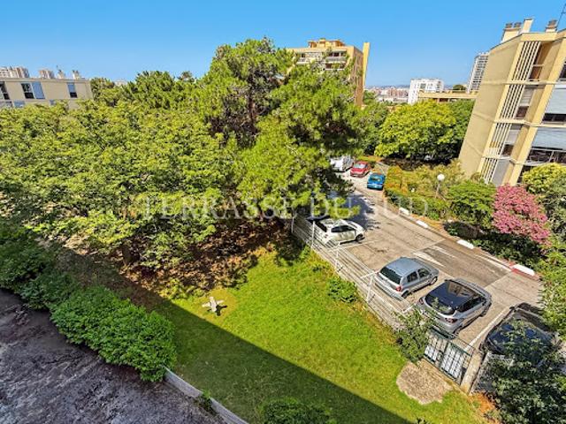 Vente Appartement 5 pièces 75.03 m2 Marseille 10ème