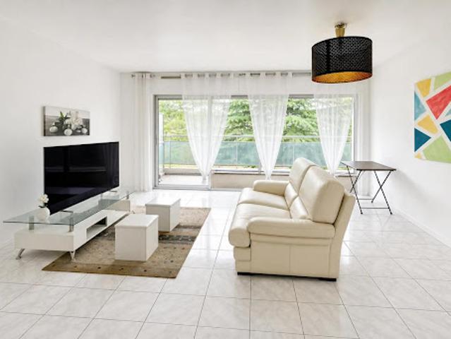 Vente Appartement 5 pièces 78 m2 Évry Courcouronnes