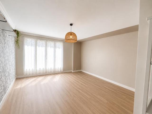 Vente Appartement 5 pièces 79.7 m2 Tours