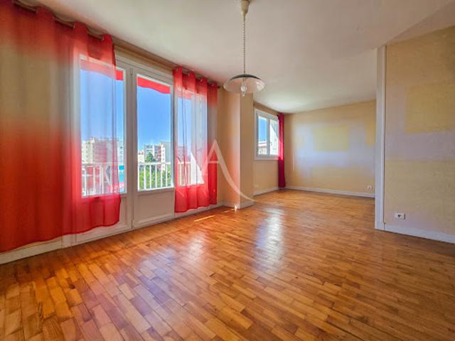 Vente Appartement 5 pièces 79.85 m2 Pau