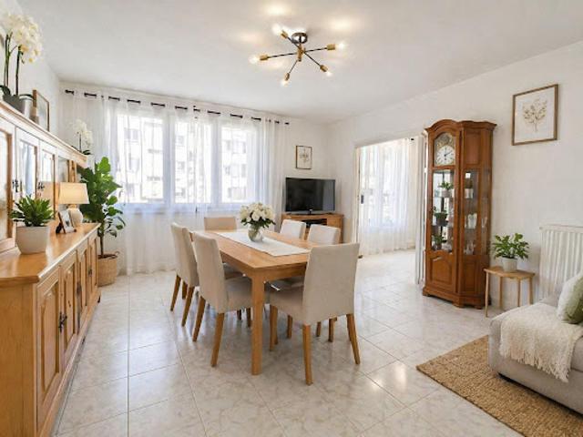 Vente Appartement 5 pièces 82 m2 Merignac