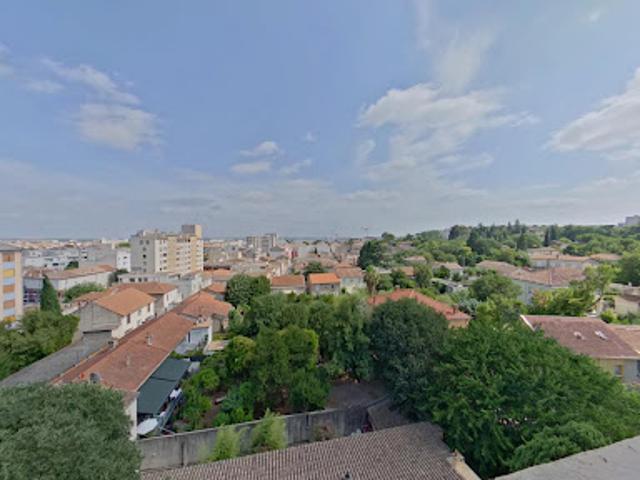 Vente Appartement 5 pièces 82 m2 Nimes