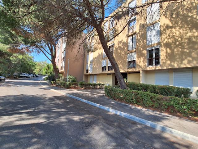 Vente Appartement 5 pièces 84 m2 Istres