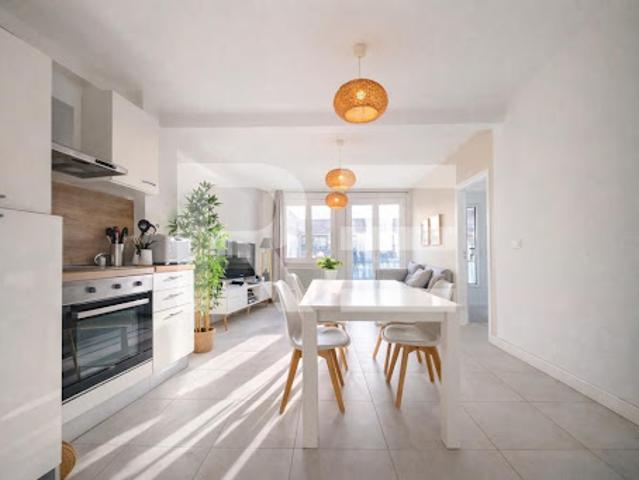 Vente Appartement 5 pièces 86.74 m2 Nimes