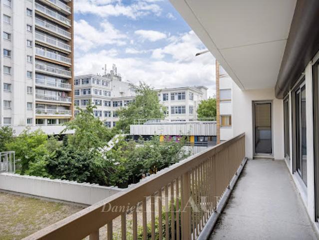 Vente Appartement 5 pièces 90.11 m2 Paris 11ème