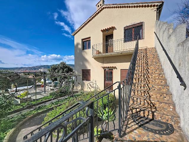 Vente Appartement 5 pièces 92.67 m2 Cannes la bocca