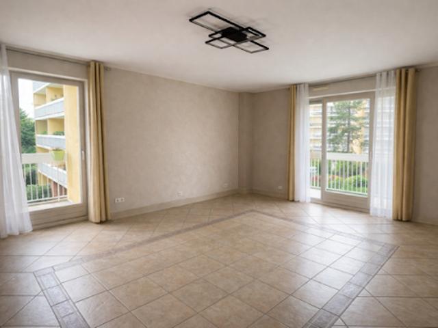 Vente Appartement 5 pièces 97.69 m2 Elancourt