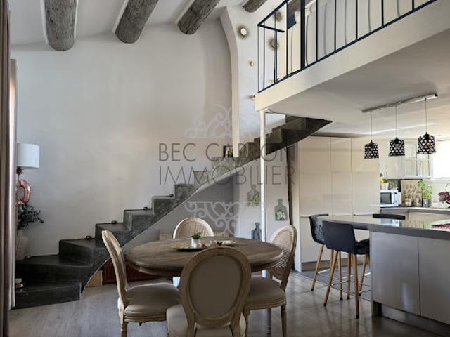 Vente Appartement 5 pièces 102.2 m2 Aix en Provence