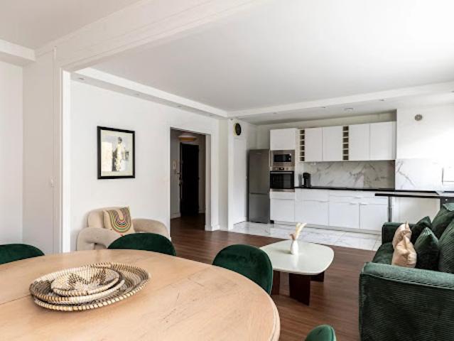 Vente Appartement 5 pièces 95 m2 Paris 10ème