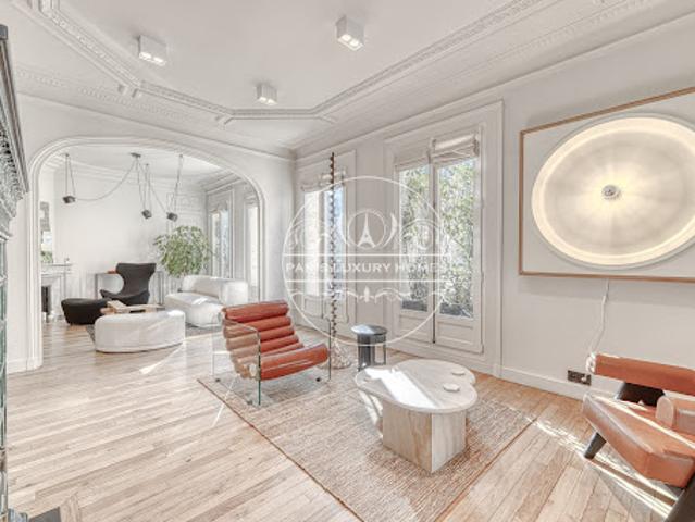 Vente Appartement 5 pièces 96 m2 Paris 1er