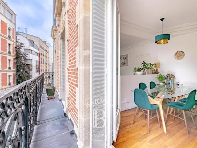 Vente Appartement 5 pièces 98.49 m2 Paris 14ème