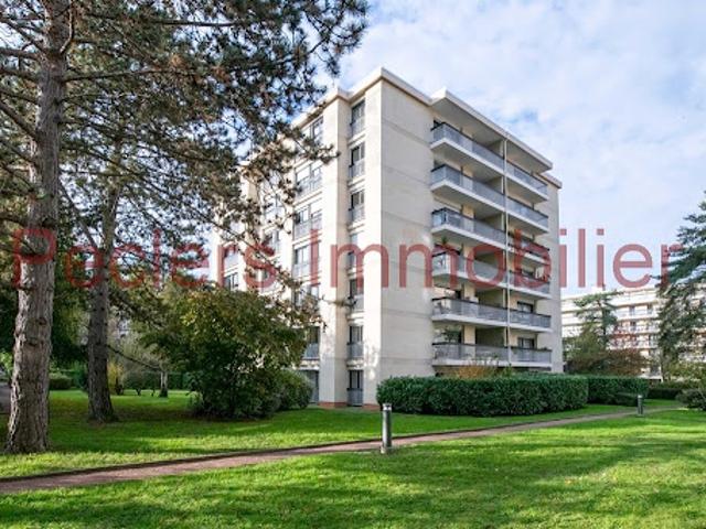 Vente Appartement 5 pièces 98.88 m2 Rueil Malmaison