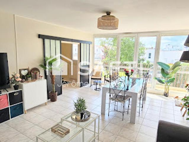 Vente Appartement 5 pièces 98 m2 La Roche sur Yon