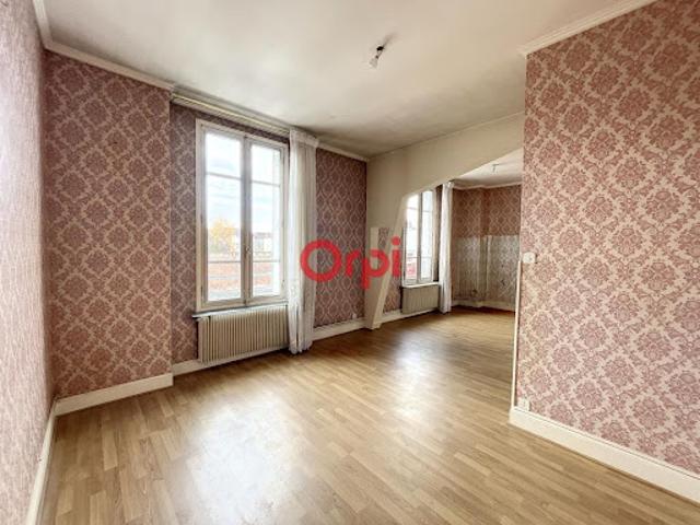 Vente Appartement 5 pièces 99 m2 Montluçon