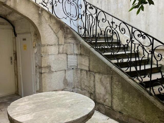 Vente Appartement 5 pièces 100 m2 Lons le Saunier