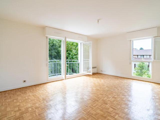 Vente Appartement 5 pièces 100 m2 La Garenne Colombes