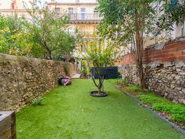 Vente Appartement 5 pièces 100 m2 Marseille 8ème