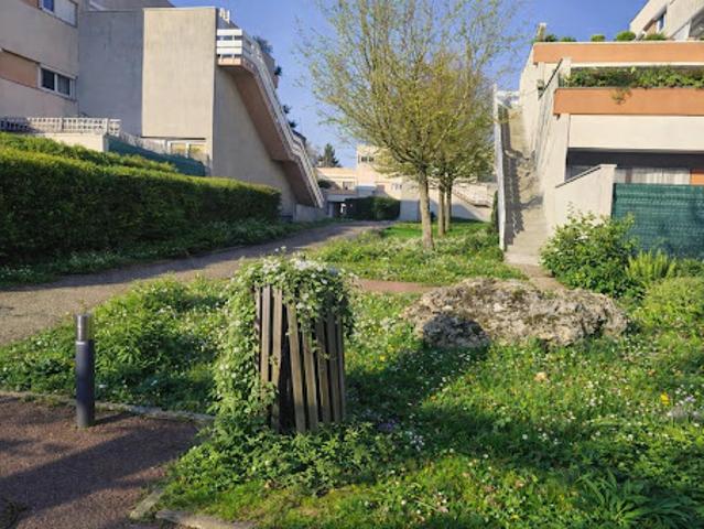 Vente Appartement 5 pièces 100 m2 Savigny le Temple