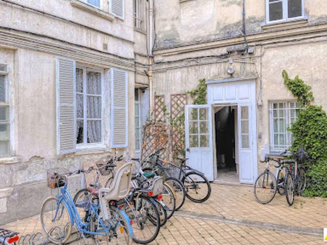 Vente Appartement 5 pièces 102.72 m2 Versailles