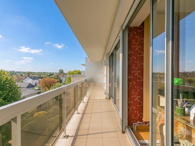 Vente Appartement 5 pièces 103 m2 La Varenne Saint Hilaire