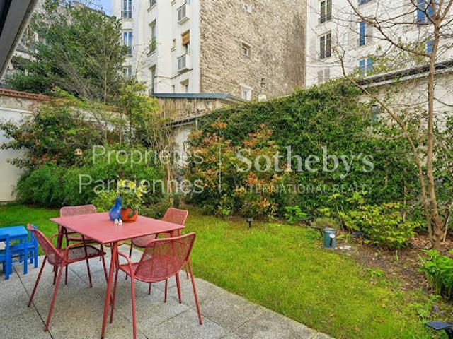 Vente Appartement 5 pièces 107.5 m2 Paris 15ème