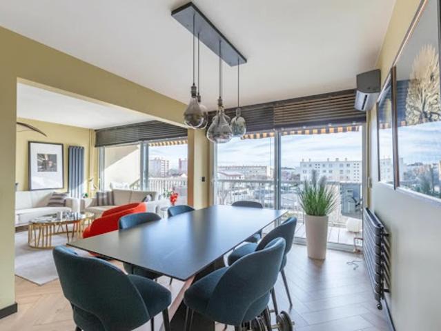 Vente Appartement 5 pièces 107 m2 Bron