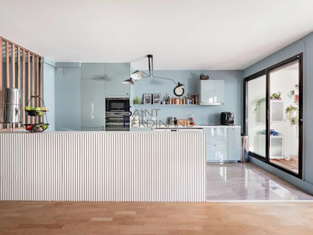 Vente Appartement 5 pièces 107 m2 Paris 18ème