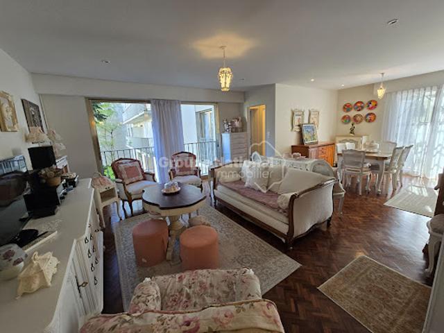 Vente Appartement 5 pièces 108.38 m2 Versailles