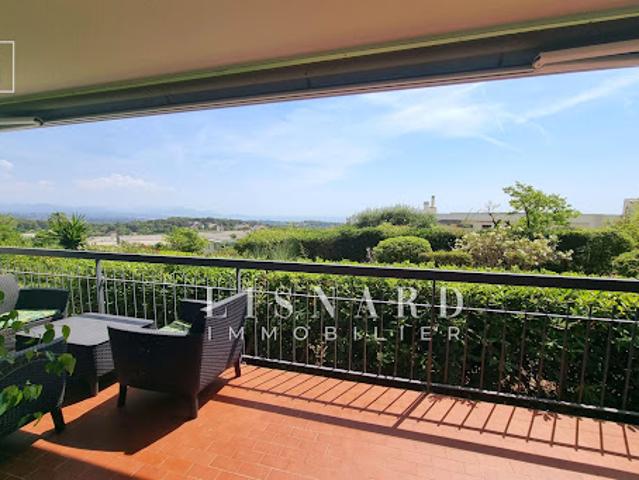Vente Appartement 5 pièces 108 m2 Vallauris