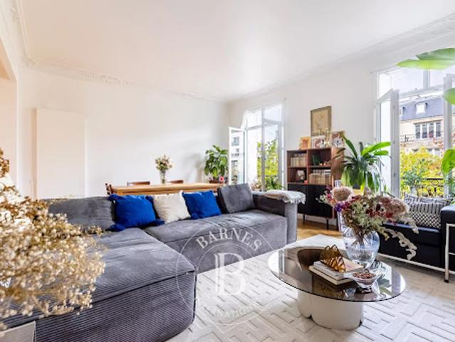 Vente Appartement 5 pièces 110.23 m2 Paris 8ème