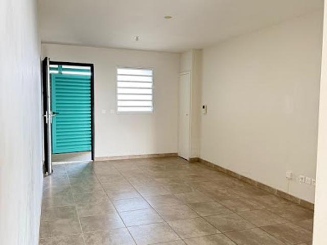Vente Appartement 5 pièces 110 m2 Fort de france