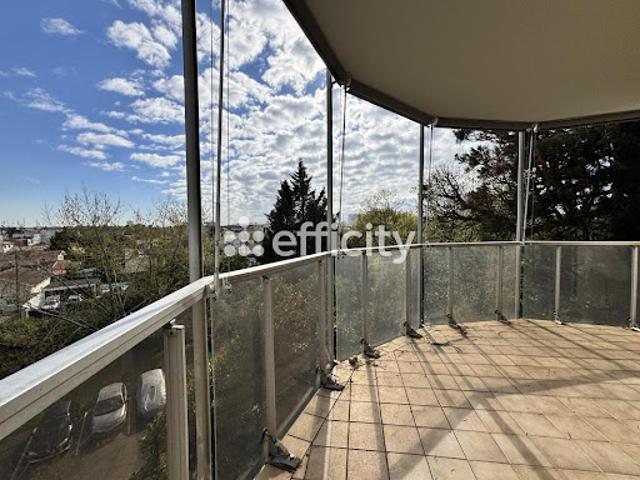 Vente Appartement 5 pièces 111 m2 Merignac