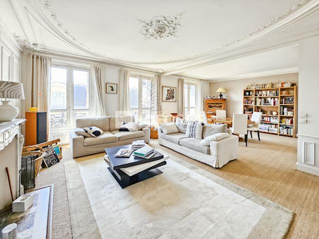 Vente Appartement 5 pièces 112.04 m2 Paris 9ème