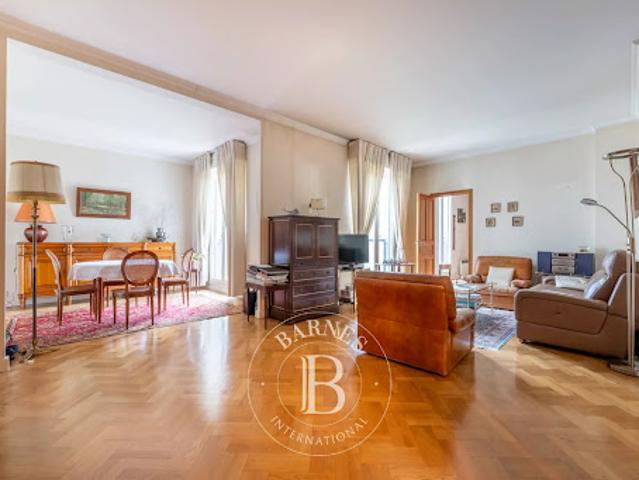 Vente Appartement 5 pièces 113.85 m2 Versailles