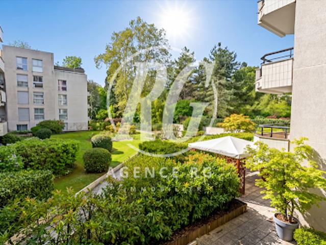 Vente Appartement 5 pièces 113 m2 Suresnes