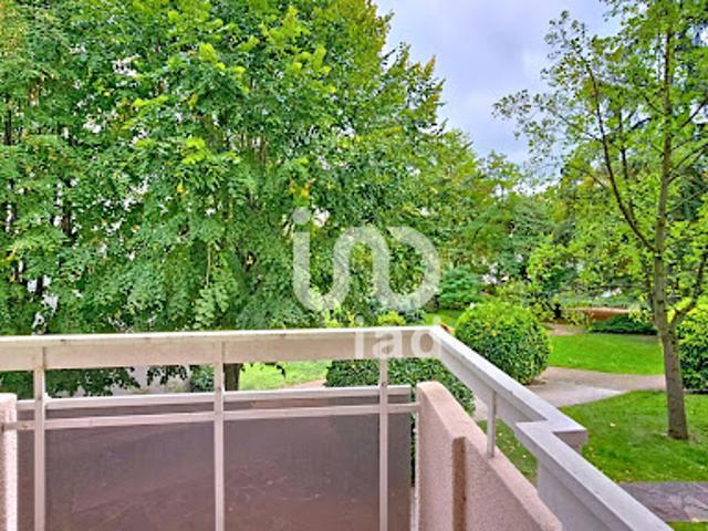 Vente Appartement 5 pièces 113 m2 Suresnes