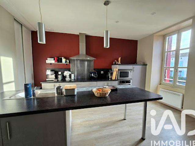 Vente Appartement 5 pièces 114 m2 Essarts en Bocage
