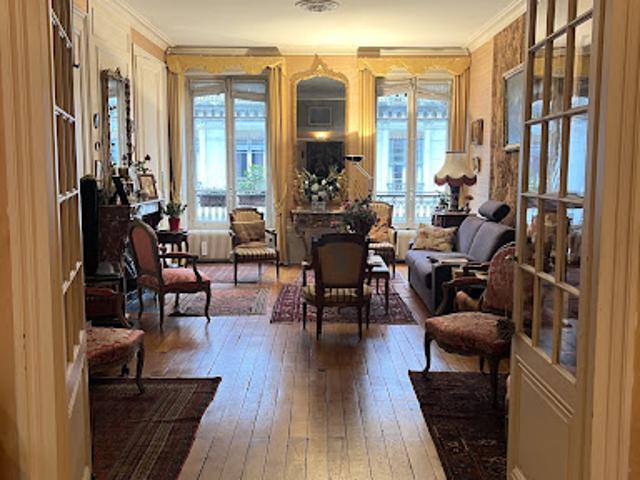 Vente Appartement 5 pièces 115.8 m2 Lyon 6ème