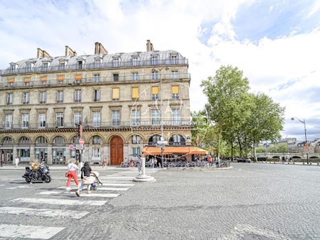 Vente Appartement 5 pièces 115 m2 Paris 1er