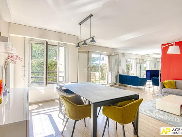 Vente Appartement 5 pièces 117.05 m2 Versailles
