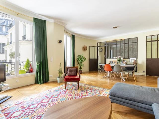 Vente Appartement 5 pièces 117.37 m2 Paris 17ème