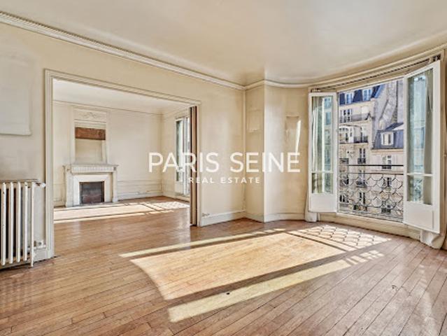 Vente Appartement 5 pièces 117.6 m2 Paris 7ème